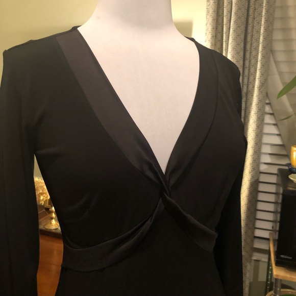 BCBG Paris Vintage 90's  Jersey black dress - - V-neck-long sleeved sz M - Picture 3 of 8